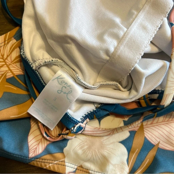 Kona Sol Floral Tropical One Piece Cream Tan Blue Neutral Small - Picture 5 of 6